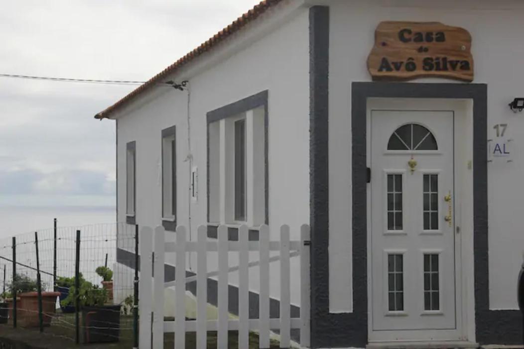 Casa Do Avo Silva Villa ซังตาครูซ ดัส ฟลอริช ภายนอก รูปภาพ